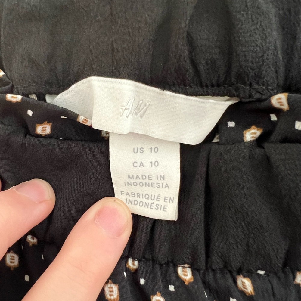 H&M Patterned Polyester Pants, Size 10 - Picture 3 of 6